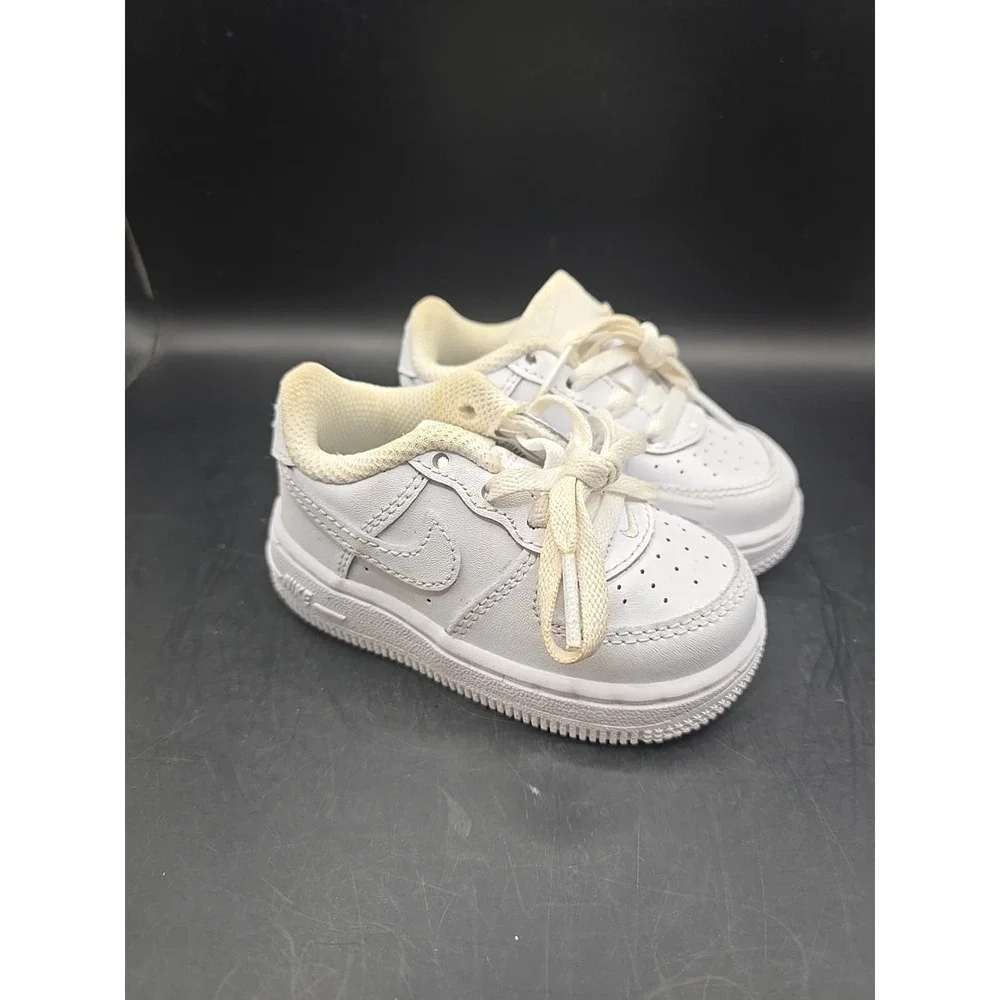 Nike Air Force 1 Baby Size 5 Tripple White.
